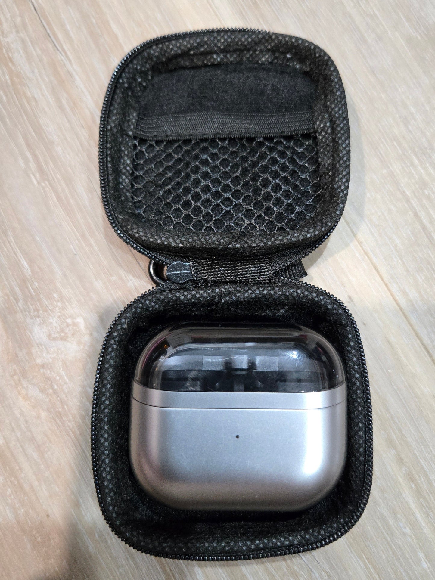 "I'D RATHER BE DEADHEADING" Flying earbud power pouch