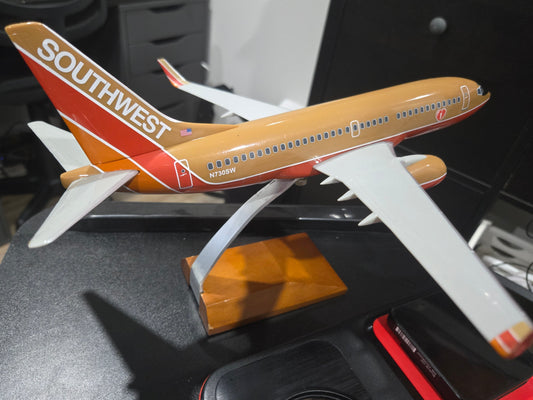 "RARE" Boeing 737-700 Southwest “Desert Gold (Brown)” Heritage Livery – SkyMarks Supreme Model w/ Stand 1:100