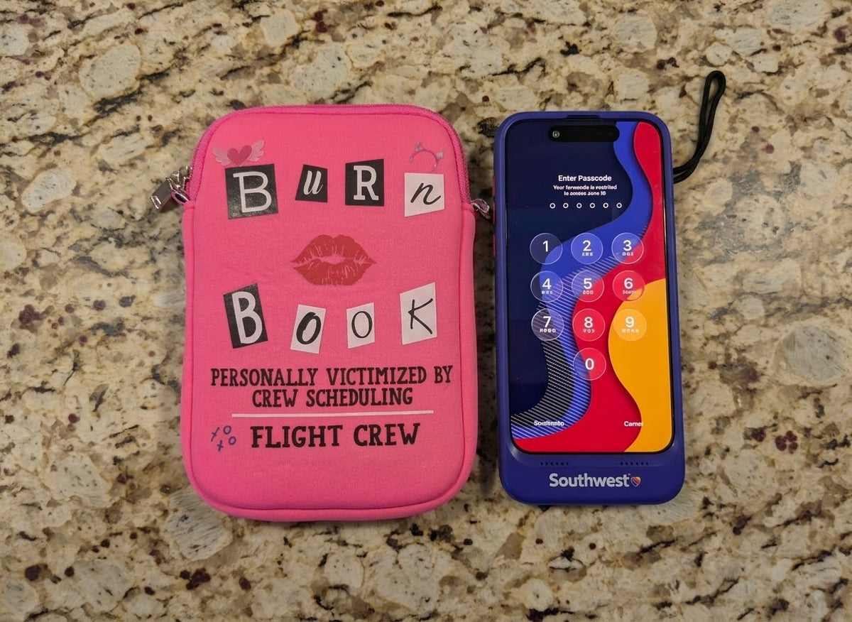 "Burn Book" IEFB Iphone Holder (hot pink edition)